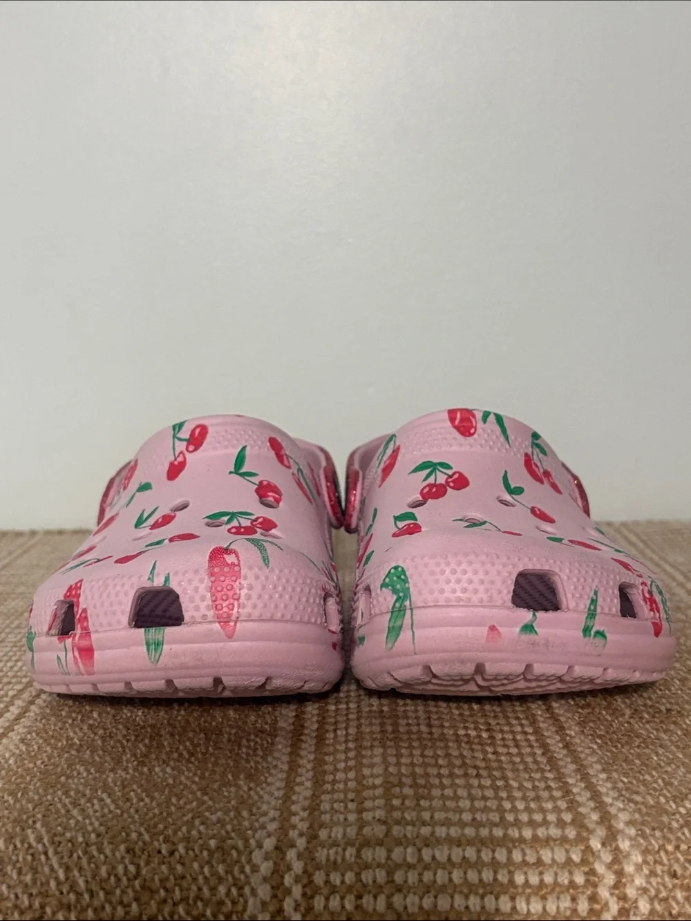 CROCS Class Kids Pink Cherry-Print Clogs with Red Glitter Heel Strap.  Size-2